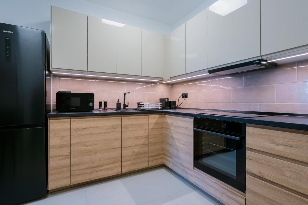 Fox Premium Apartment & Free Private Parking Budapest Exterior photo