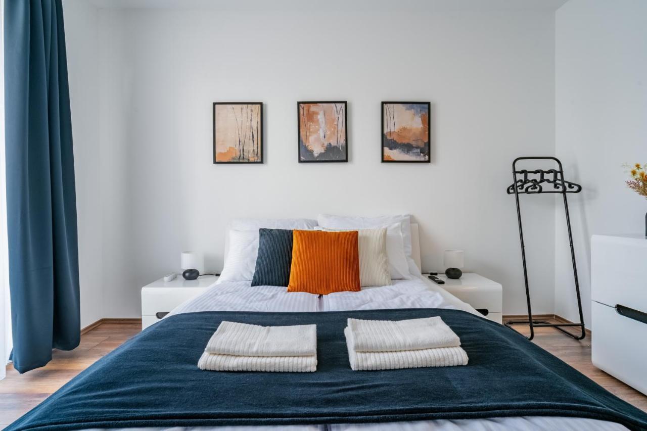Fox Premium Apartment & Free Private Parking Budapest Exterior photo